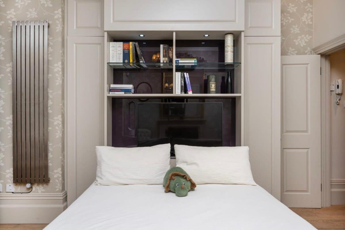 Charming Chelsea Studio Your Cozy Urban Retreat London Bagian luar foto